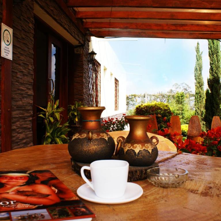 Hotel Las Mercedes Airport-Quito - Matrimony Room - 6
