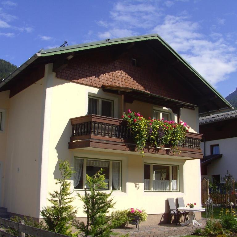 Ferienhaus Försterlisl - direkt beim Skilift - Chalet - 3