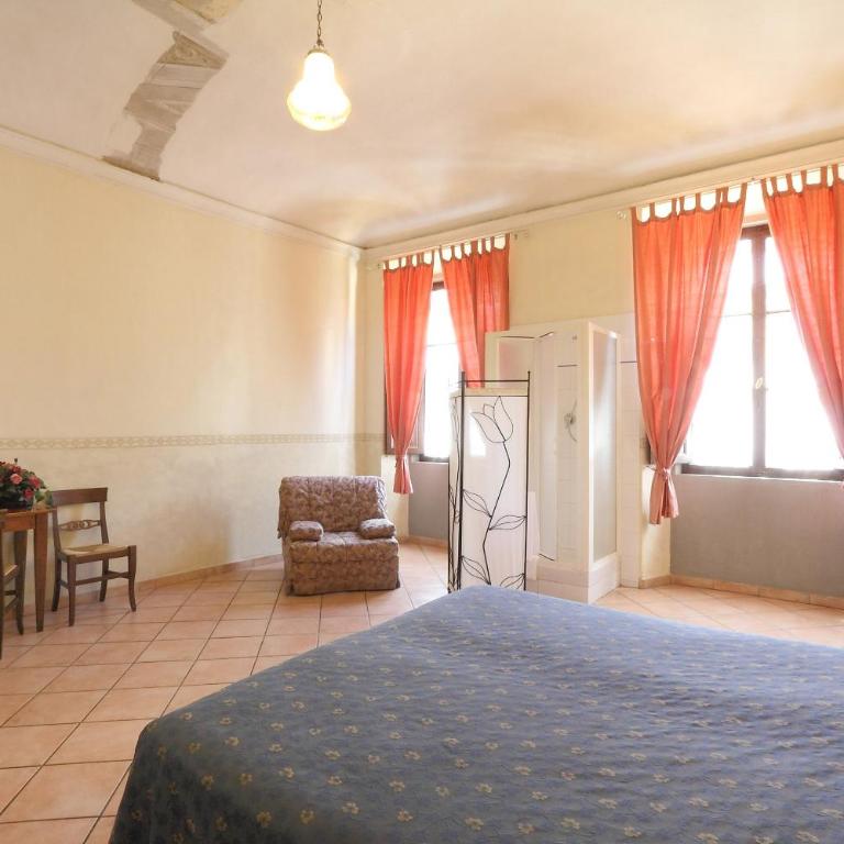Hotel Bavaria - Camera Quadrupla con Doccia Privata e Bagno in Comune - 3