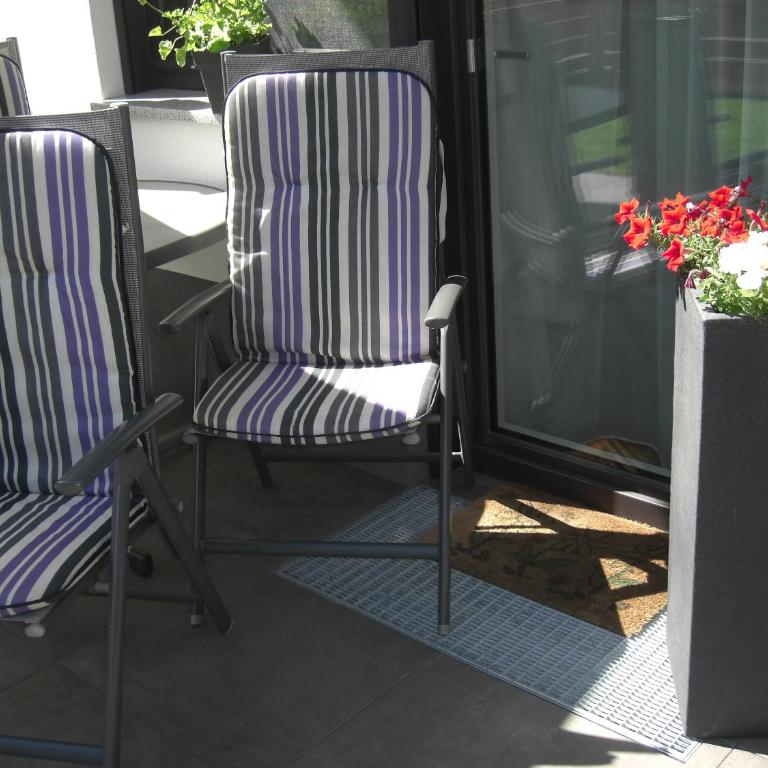 die Gartenwohnung - Tanja Tipotsch - Apartment - Split Level with Garden View - 9
