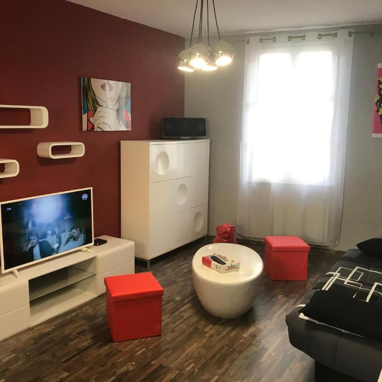 APPARTEMENT STYLE POP ART avec GARAGE CENTRE HISTORIQUE BEZIERS - Appartamento con 1 Camera da Letto - 1