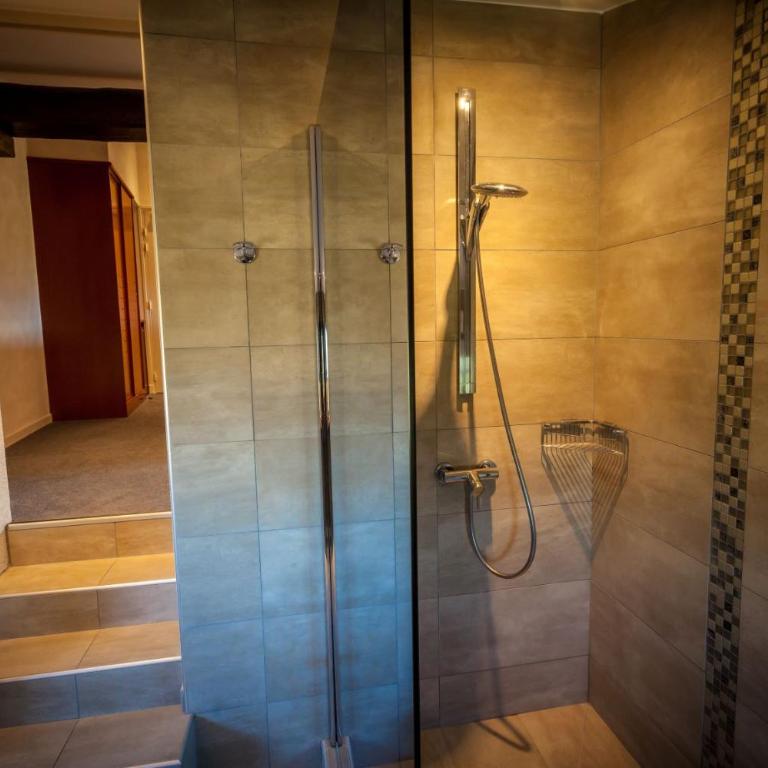 Auberge Du Roua - Chambre Confort - Vue sur Piscine - 4