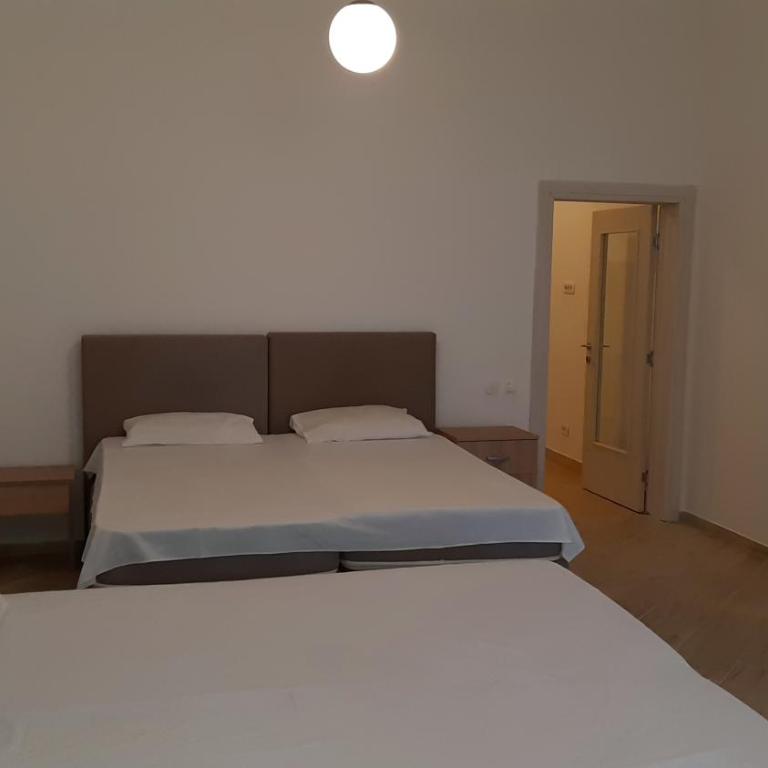 Villa Roan - Quadruple Room with Sea View - 14