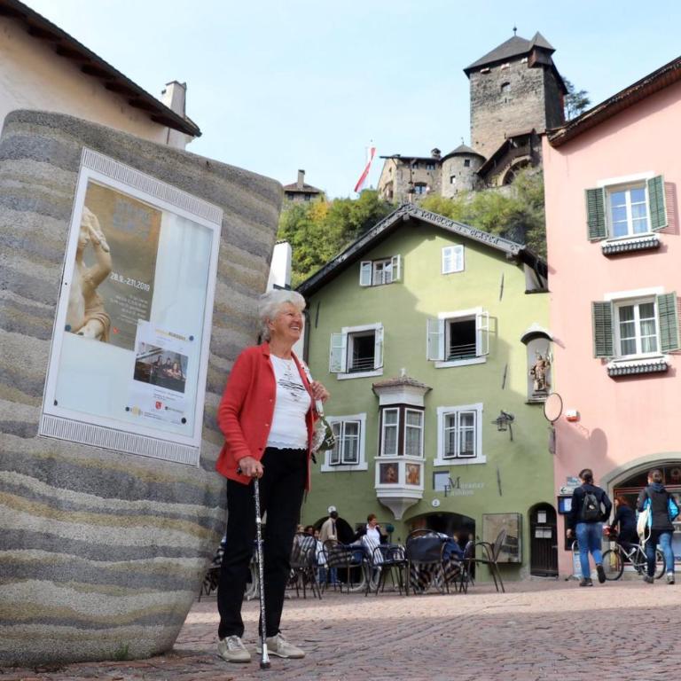 Zweizimmer-Wohnung mit Schlossblick - Appartamento con 1 Camera da Letto - 2