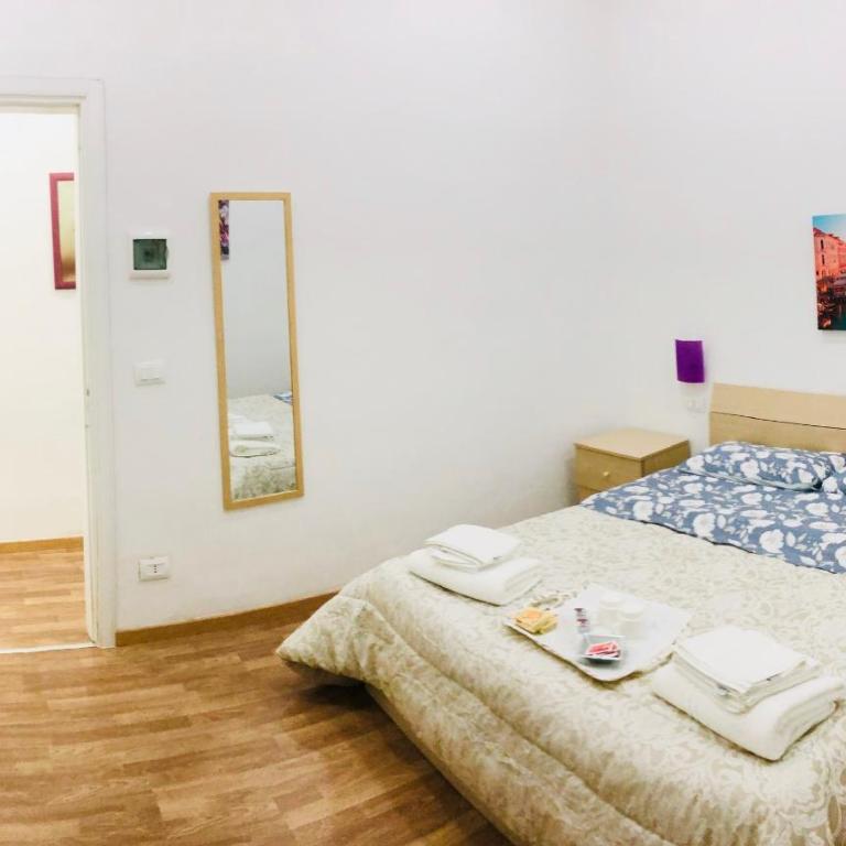 La Casa del Barocco - Camera Matrimoniale con Bagno Privato Esterno - 3