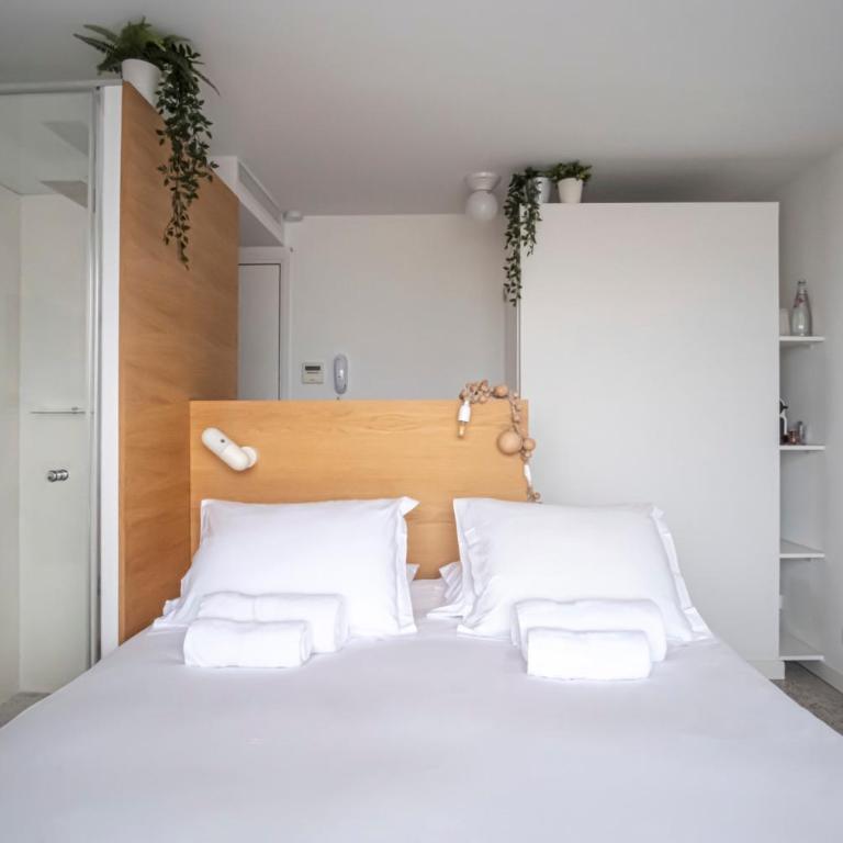 Hôtel La Reine Jane - Chambre Double avec Balcon - Premier Étage - Vue sur Mer - 21
