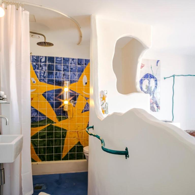 Hôtel La Reine Jane - Chambre Double - Côté Pinède - 2ème Étage - 14