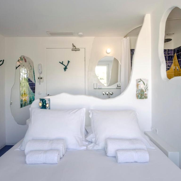 Hôtel La Reine Jane - Chambre Double - Côté Pinède - 2ème Étage - 12
