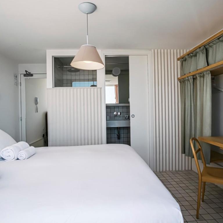 Hôtel La Reine Jane - Chambre Double avec Terrasse - Vue sur Mer - Deuxième Étage - 5