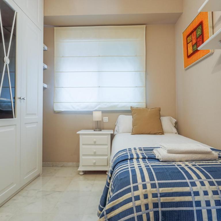 Descanso-elegancia en Sevilla Parking Gratuito - Apartamento de 2 dormitorios - 12