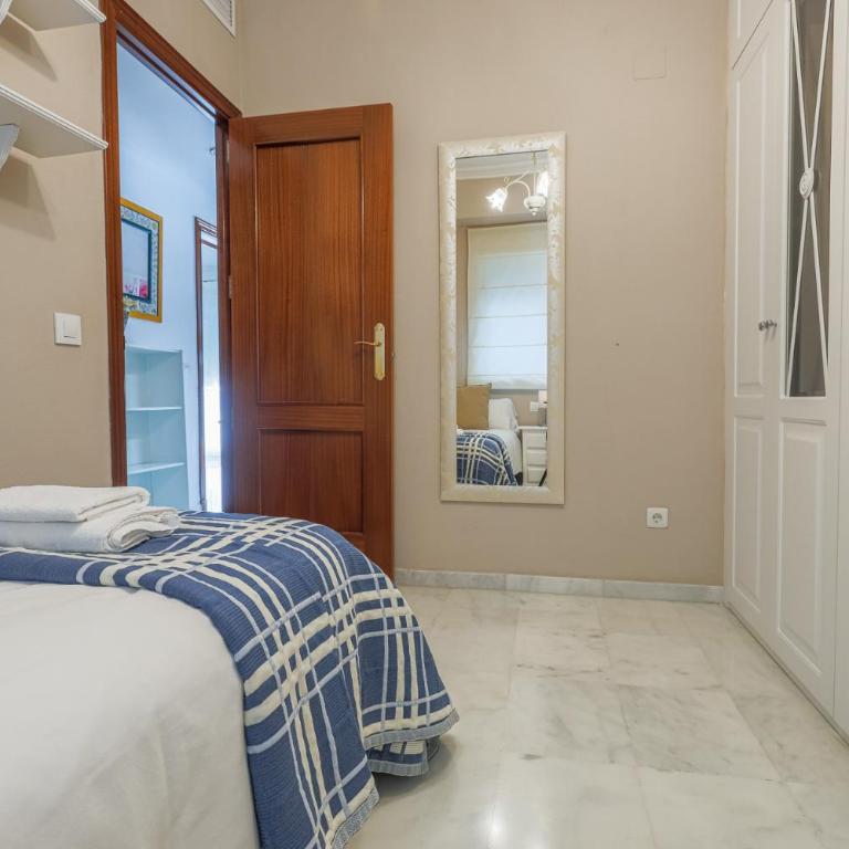 Descanso-elegancia en Sevilla Parking Gratuito - Apartamento de 2 dormitorios - 26