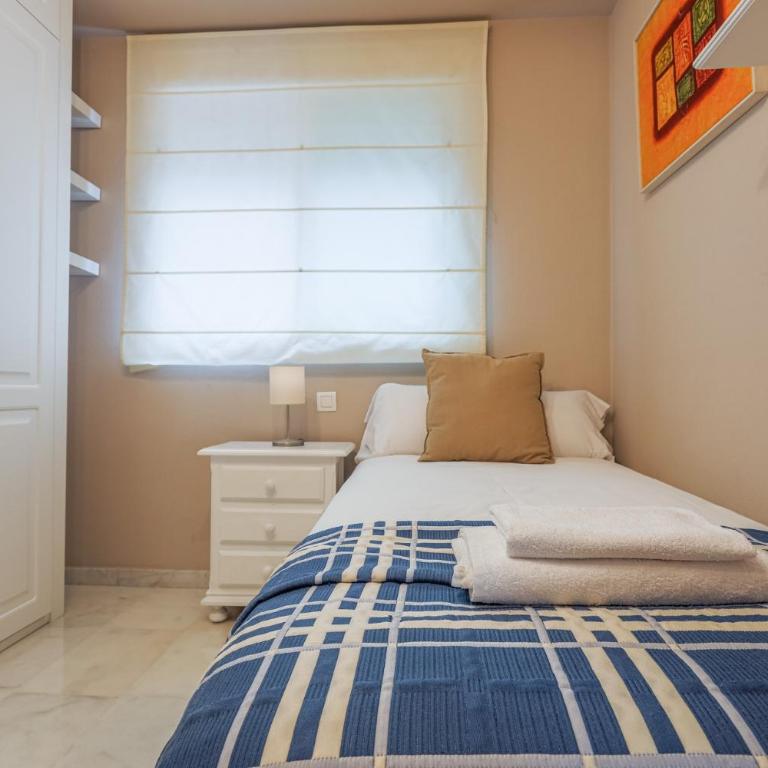 Descanso-elegancia en Sevilla Parking Gratuito - Apartamento de 2 dormitorios - 41