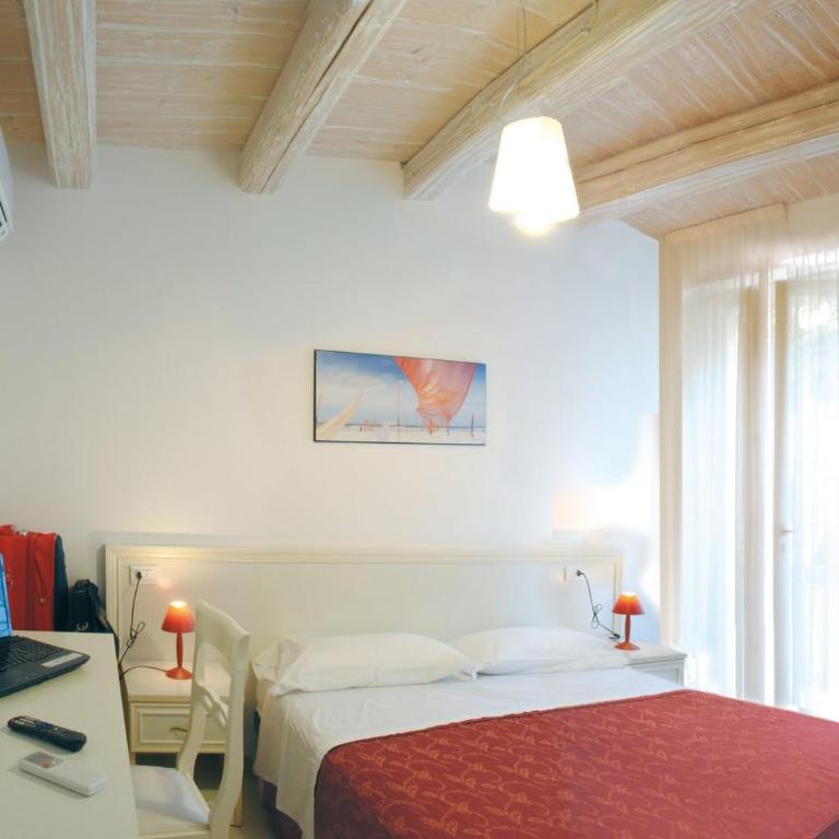 La torre camere - Camera Matrimoniale con Bagno Privato - 1