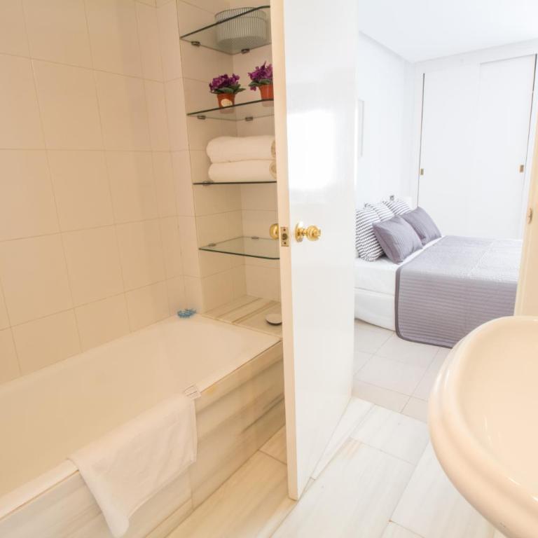 Precioso Apartamento con wifi y A/C - Apartamento de 2 dormitorios - 12