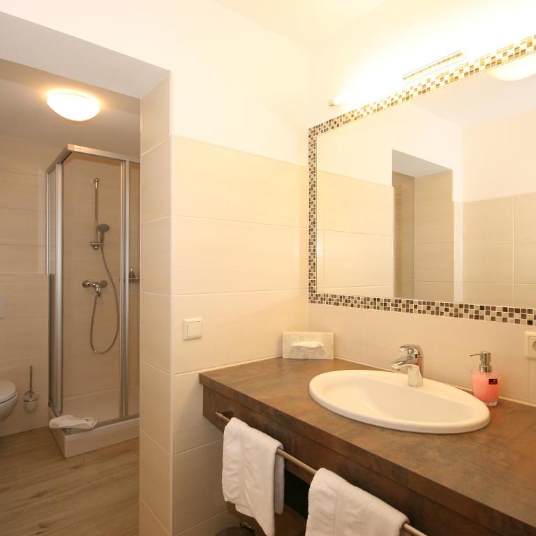 Alpenhotel Neuwirt - Doppelzimmer - 7