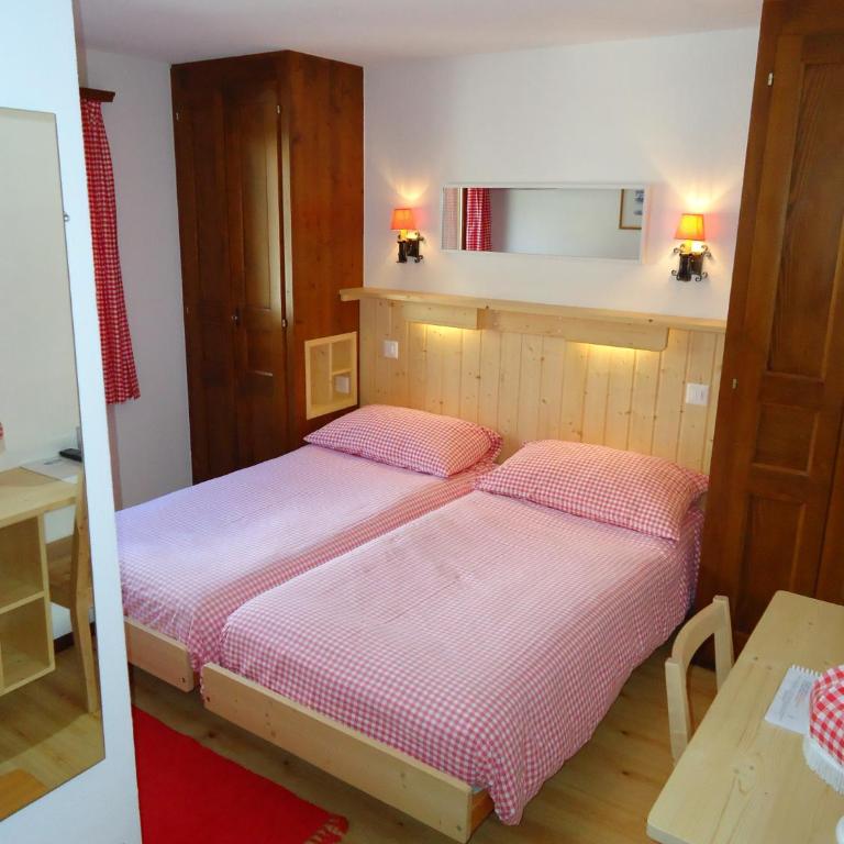 Hotel Mirabeau - Petite Chambre Double ou Lits Jumeaux - 6