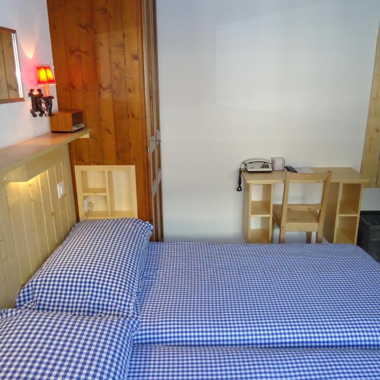 Hotel Mirabeau - Petite Chambre Double ou Lits Jumeaux - 5