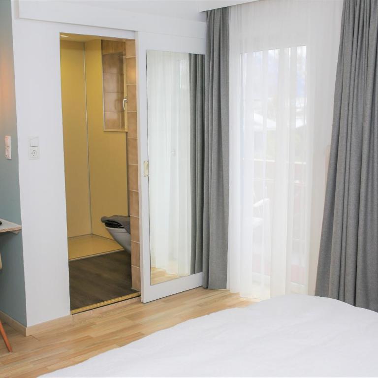 Hotel Sonnenhof - bed & breakfast & appartements - Einzelzimmer mit Balkon - 10