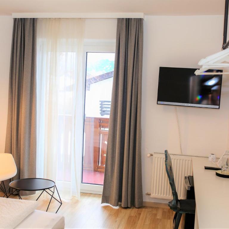 Hotel Sonnenhof - bed & breakfast & appartements - Einzelzimmer mit Balkon - 15