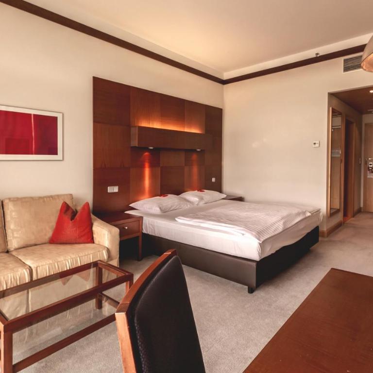 Das Sonnreich - Thermenhotel Loipersdorf - Double Room Standard Plus and Therme Loipersdorf Access - 2
