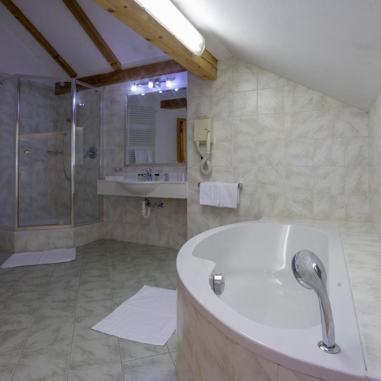Hotel Garni Snaltnerhof - Camera Familiare - 21