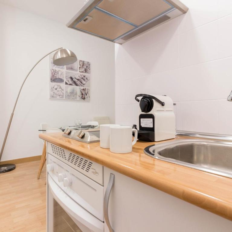 ALC - Mayor 25 - One-Bedroom Apartment - 4