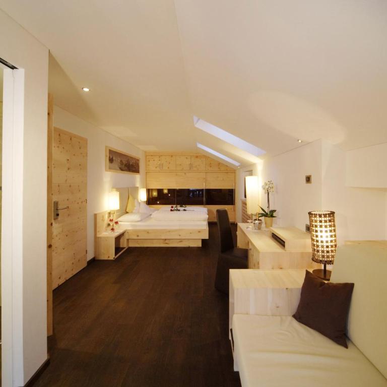 Romantik Villa Cesanueva - Junior Suite con Balcone - 1