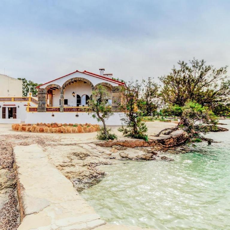 Beachfront Villa Es Clot by Sealand Villas - Villa con vistas al mar - 34