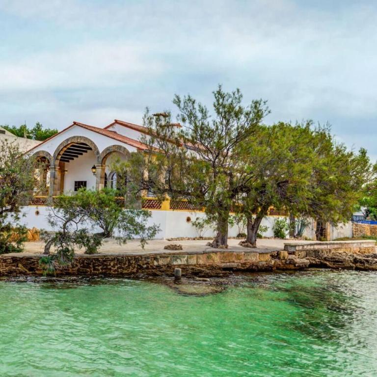 Beachfront Villa Es Clot by Sealand Villas - Villa con vistas al mar - 1