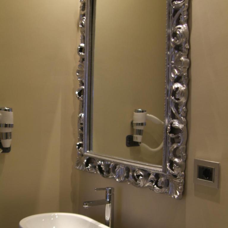 B&Beach Cagliari guest house - Double or Twin Room with Garden View - 7