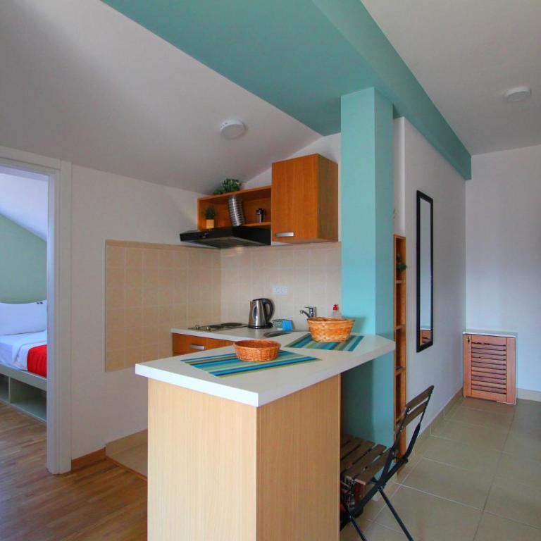 Lola Almost Home - Two-Bedroom Apartment - 12