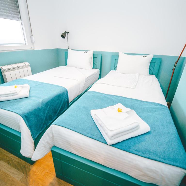 Lola Almost Home - Two-Bedroom Apartment - 5
