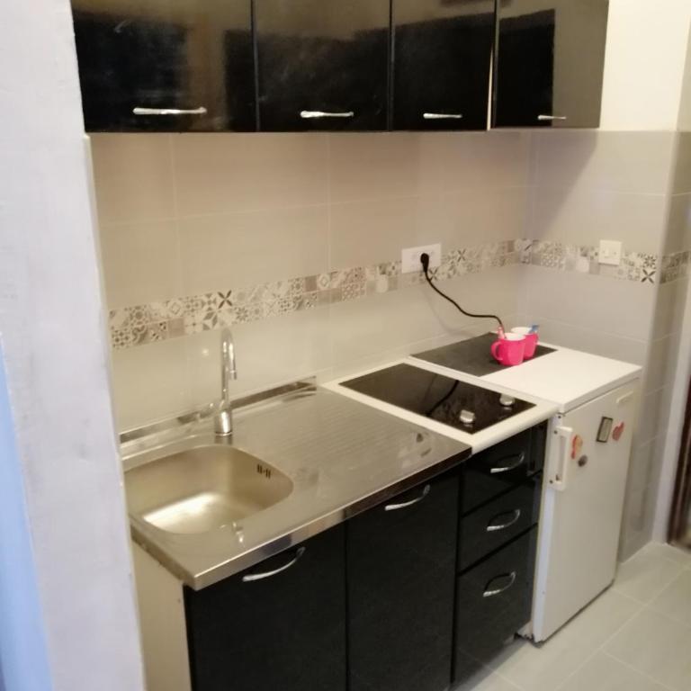 Apartmani M - Standard Apartment - 12