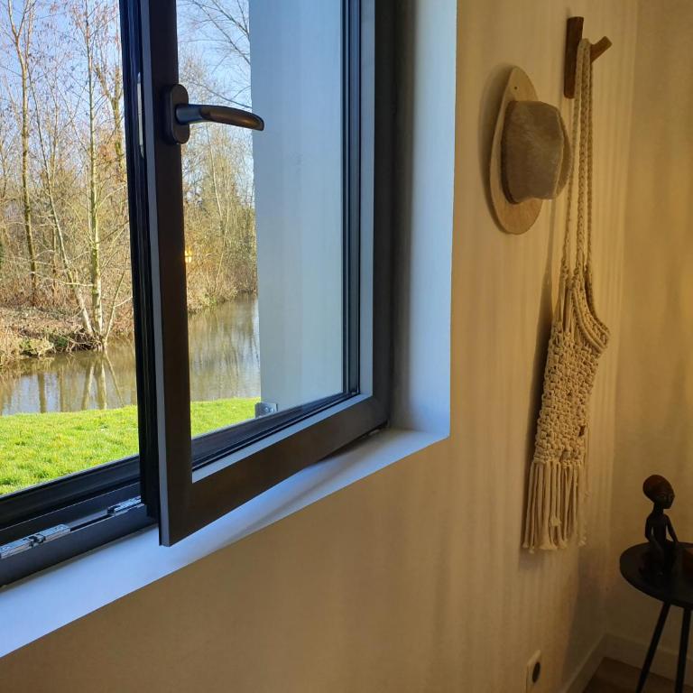 "Au jardin sur l'eau" Hortillonnages - Chambre Double ou Lits Jumeaux - Vue sur Jardin - 8