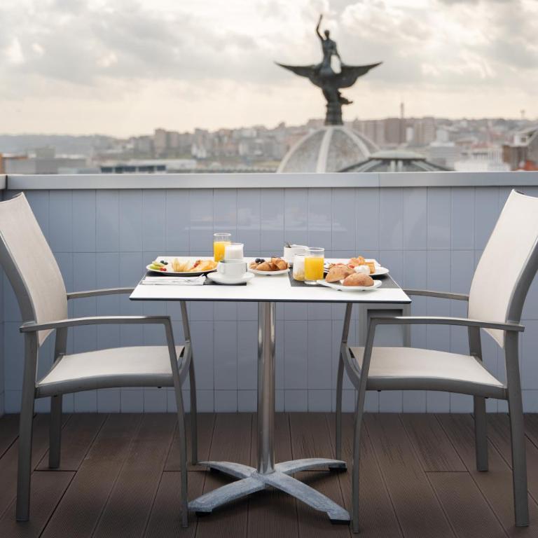 Eurostars Blue Coruña - Suite Junior con terraza - 10