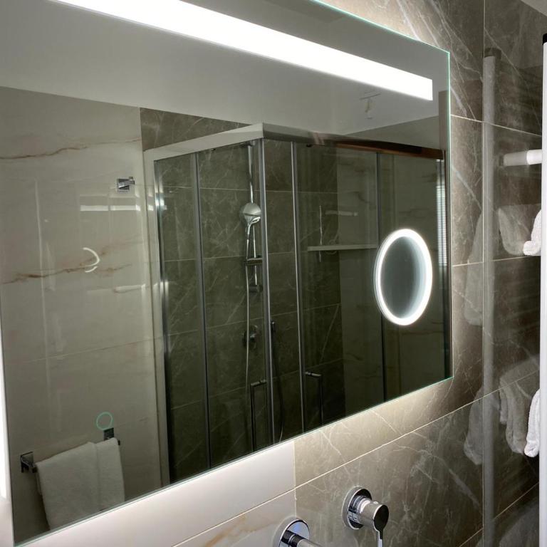 Hotel Victoria - Triple Room - 12