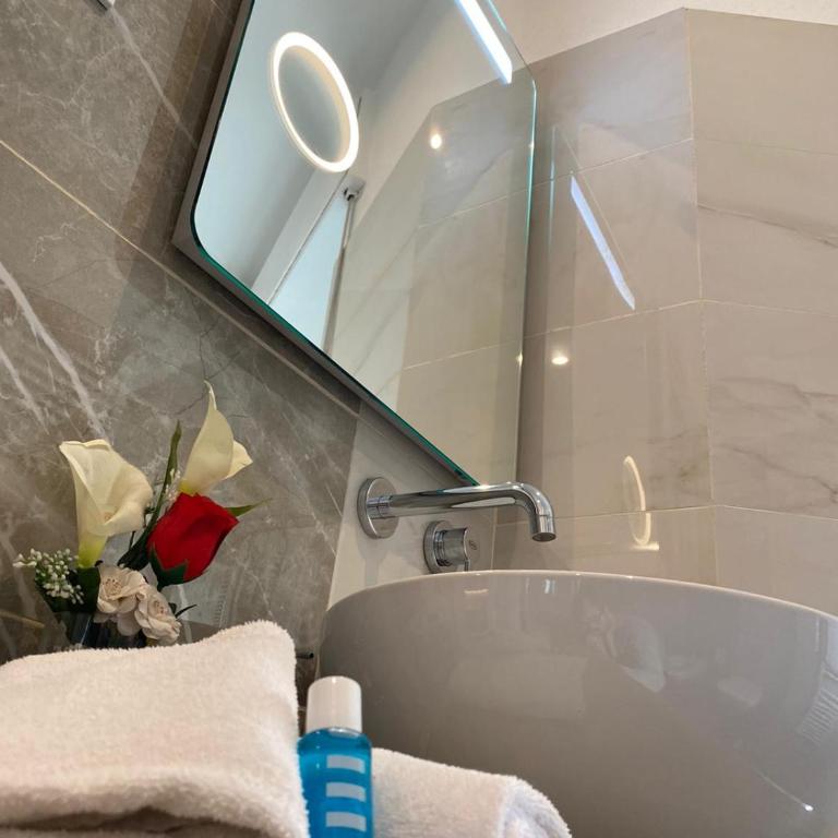 Hotel Victoria - Standard Double Room - 15