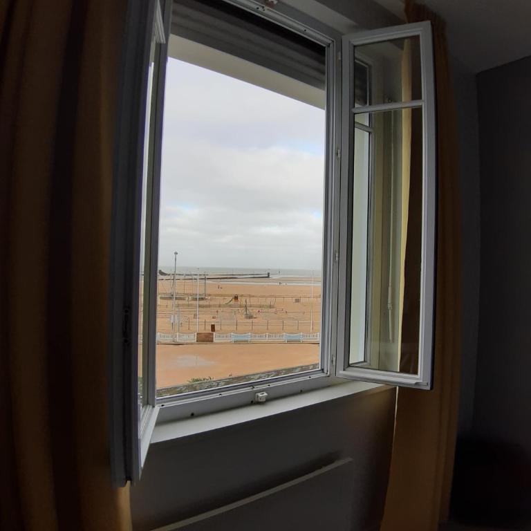 Les Embruns - Chambre Simple Privilège - Vue sur Mer - 1