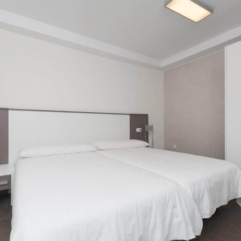 Ulia Apartments- Garden Boutique & 1 Free Parking Space - Apartamento - 11