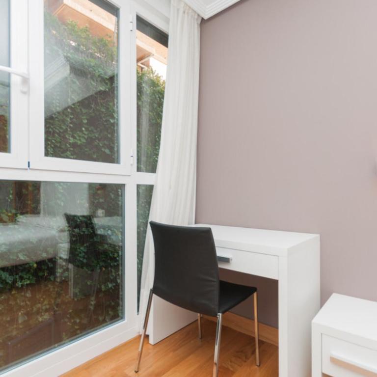 Ulia Apartments- Garden Boutique & 1 Free Parking Space - Apartamento - 17