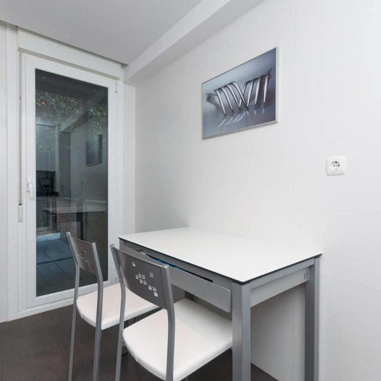 Ulia Apartments- Garden Boutique & 1 Free Parking Space - Apartamento - 8