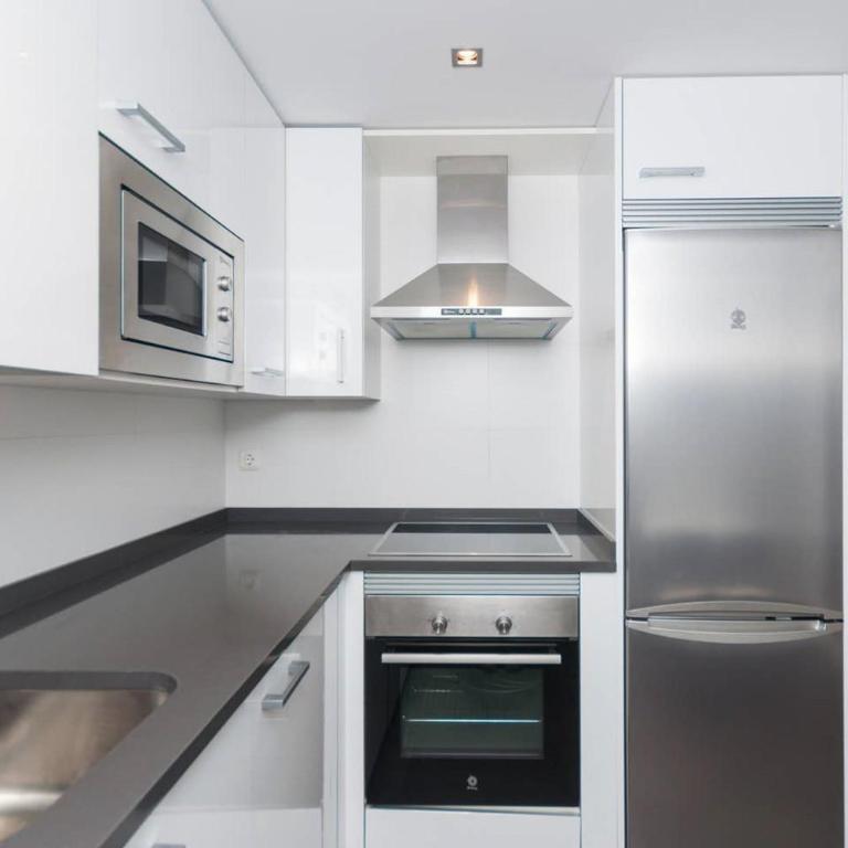Ulia Apartments- Garden Boutique & 1 Free Parking Space - Apartamento - 4