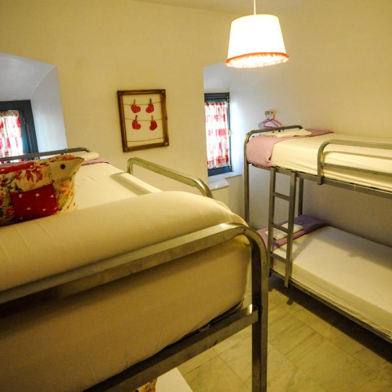 La Flamenka Hostel - Cama en habitación compartida de 4 camas solo para mujeres - 1