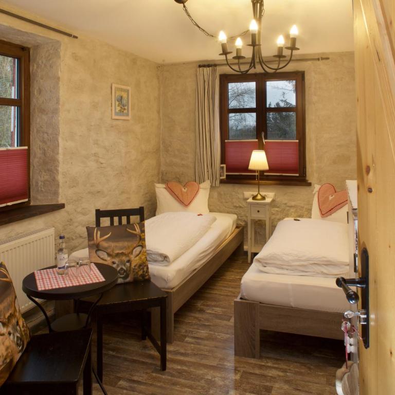 Landgasthof Zum Alten Reichenbach - Doppelzimmer mit Gemeinschaftsbad - 5