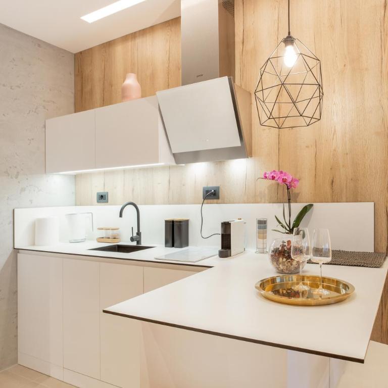 Leo Executive Suite, Self Check-In, Free Garage, FAST Wi-Fi, Concierge - Deluks Studio - 21