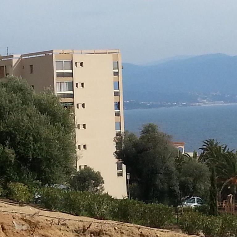 F2 Le Lavezzi - Appartement - Vue sur Mer - 5