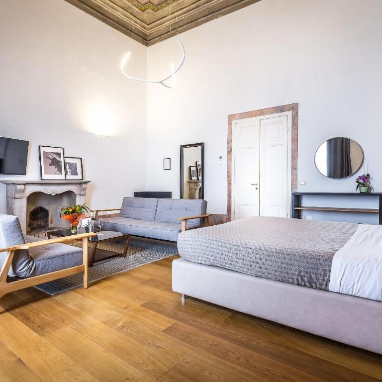 Residenza D'Epoca Al Numero 8 - Suite with City View - 7