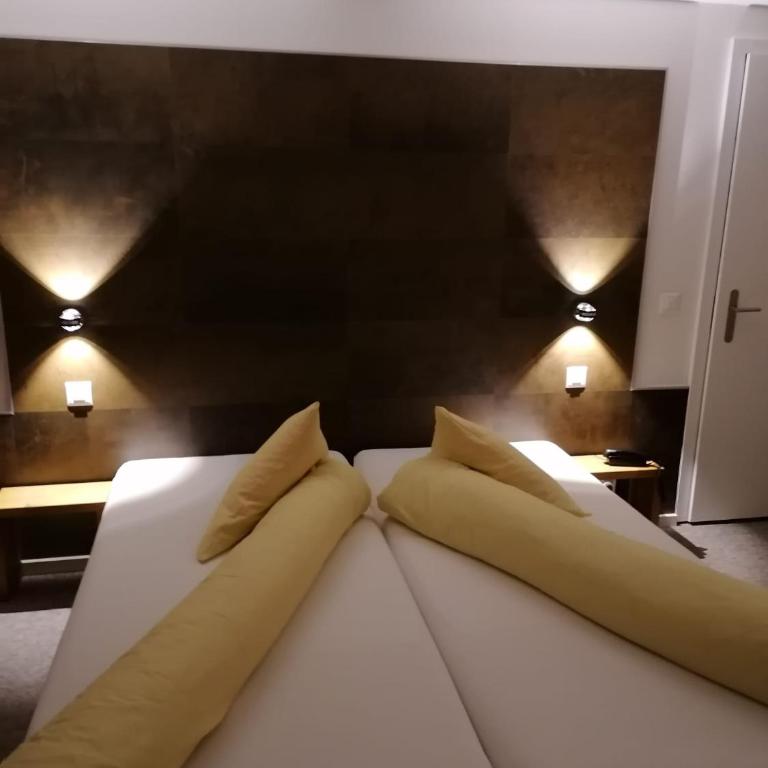 Hotel Eden - Familienzimmer (2 Erwachsene + 2 Kinder) - 2