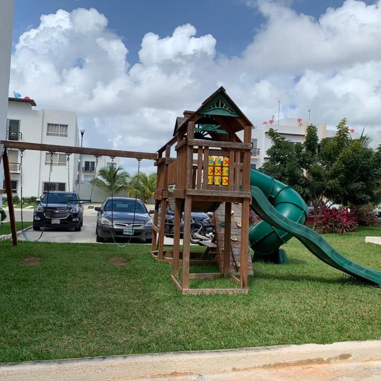 Playa Orquidea - Three-Bedroom Apartment - 11