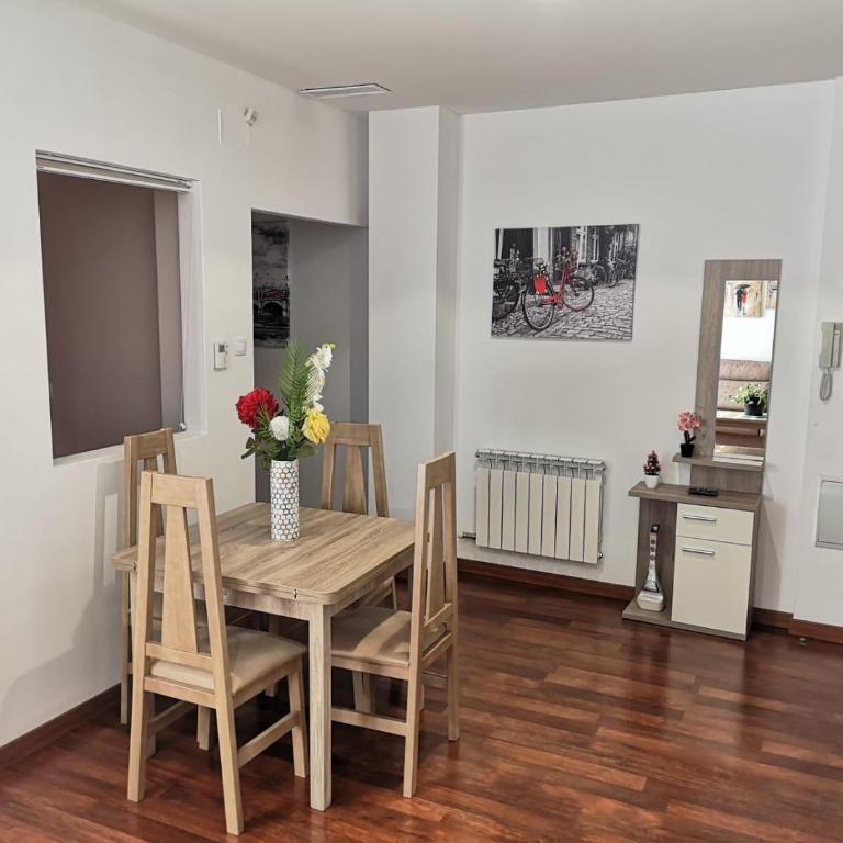 Apartamentos Hemar Granada - Apartment - 14